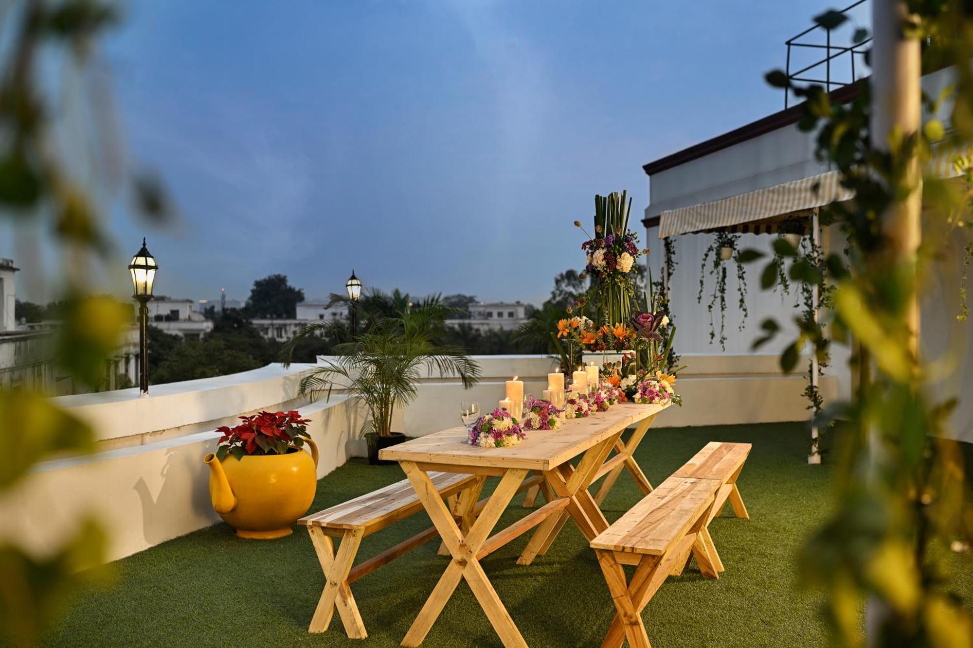 Hotel Ambassador, New Delhi - Ihcl Seleqtions Exterior foto Rooftop garden