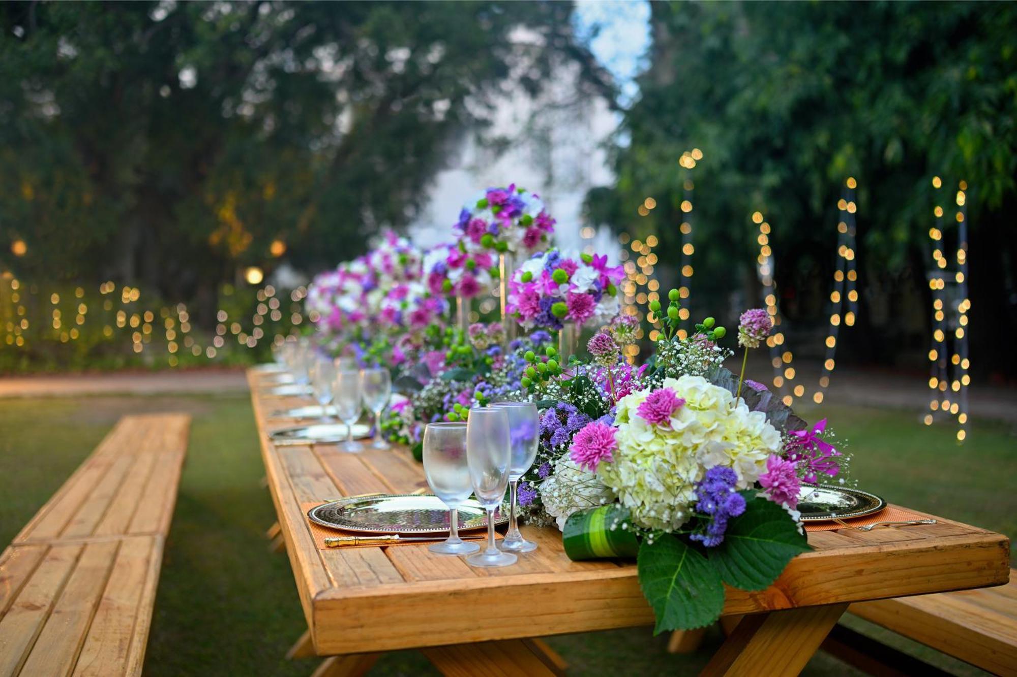 Hotel Ambassador, New Delhi - Ihcl Seleqtions Exterior foto A table set for a wedding reception